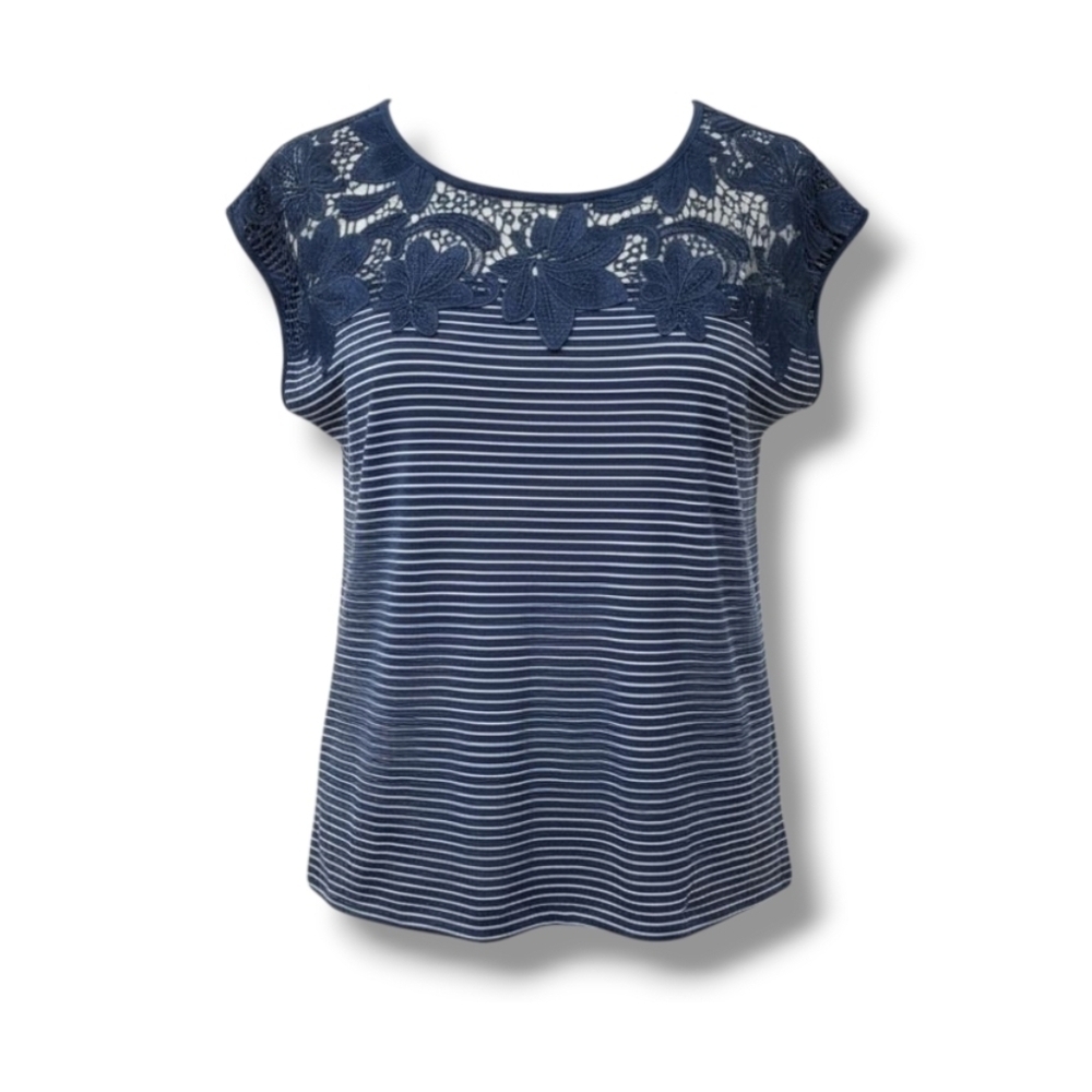 St. John’s Bay Women’s Blue Striped Lace Detail Sleeveless Top Sz Medium - Picture 2 of 8